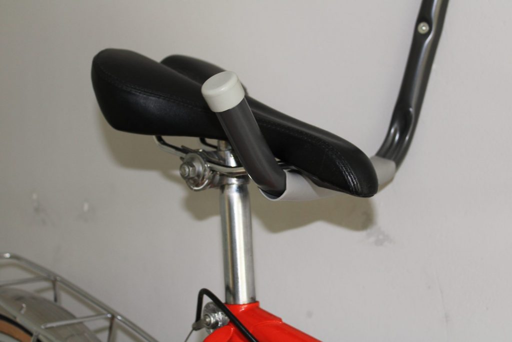 10 Beste Manieren Om Een Fiets Op Te Hangen (2024) 18 fiets aan het zadel ophangen is minder stabiel