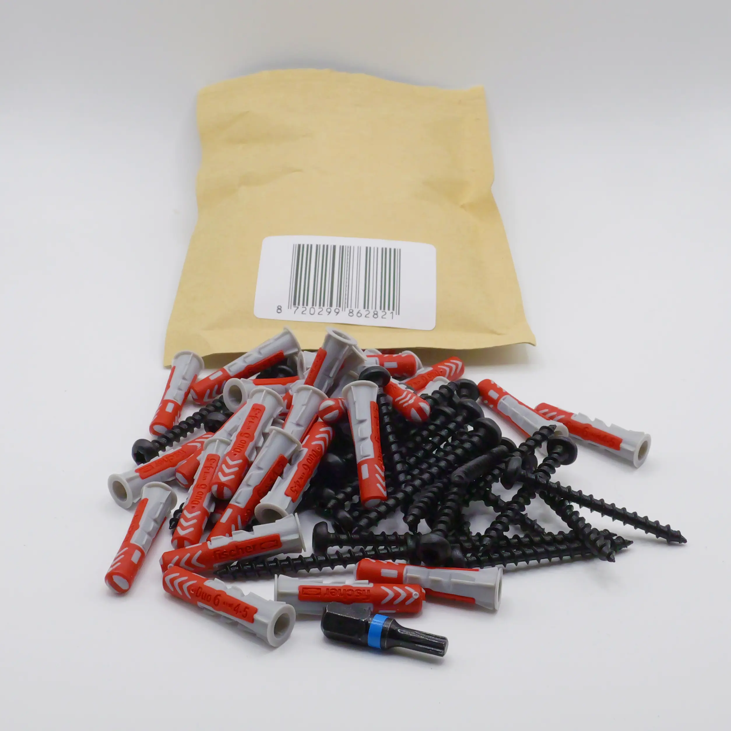 Pluggen en Schroeven set 6mm - Zwart 2 fischer muurPluggen en Schroeven set 6mm zwart verpakking uitgepakt